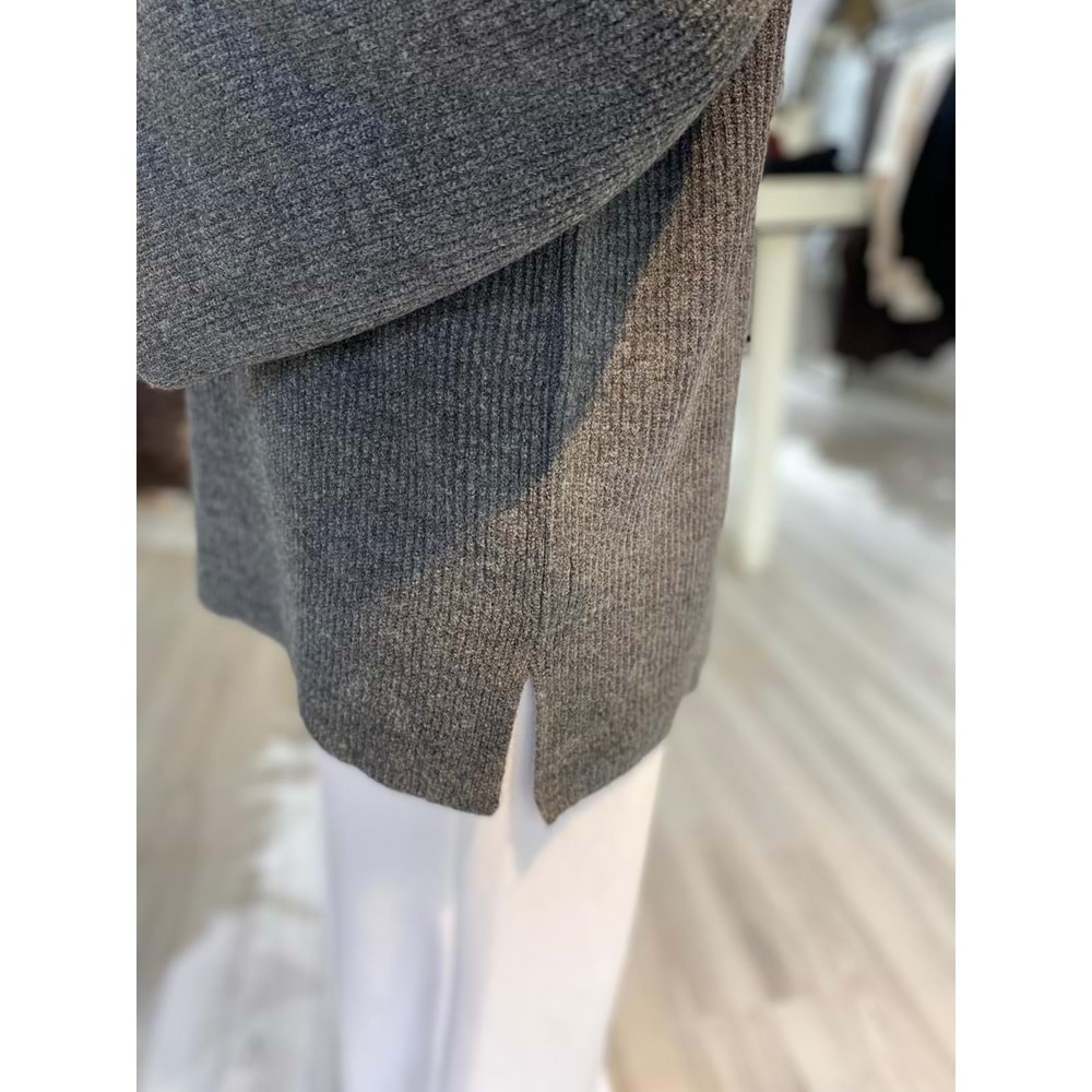 Oversize Geniş Kollu Rahat Kesim Gri Kadın Triko Kazak