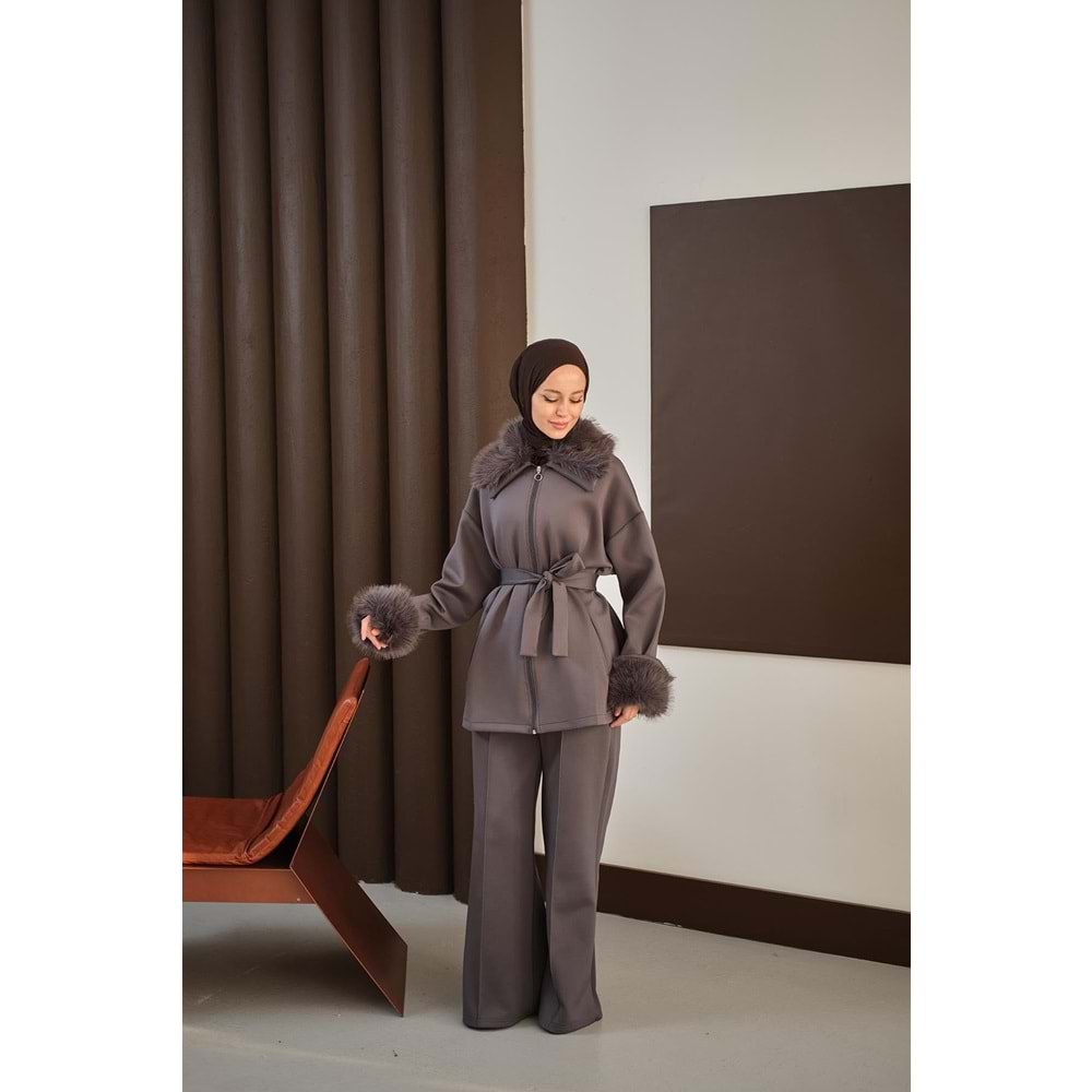 Kolları Ve Yakası Kürk Detay Antrasit Scuba Takım 40-42 Beden