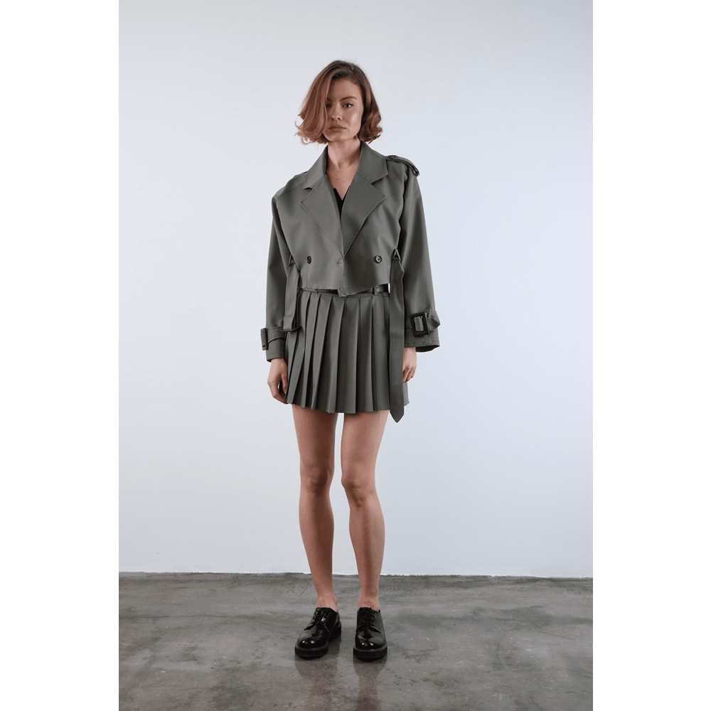 Reglan Kısa Kadın Haki Ceket Standart