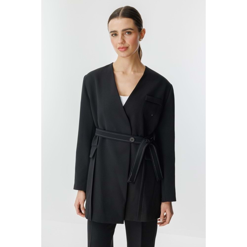 Kontrast Dikişli Kuşaklı Siyah Ceket S Beden