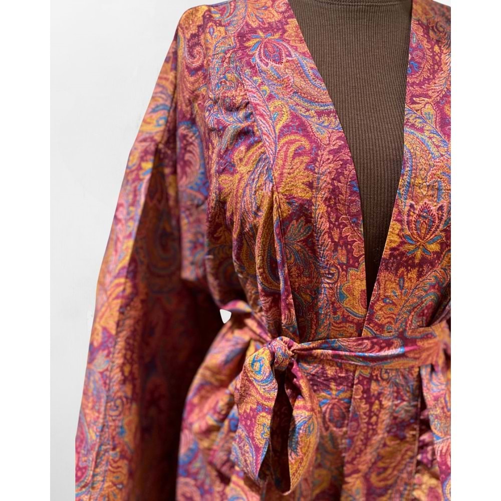 Desenli Kuşaklı Bordo Kimono Standart