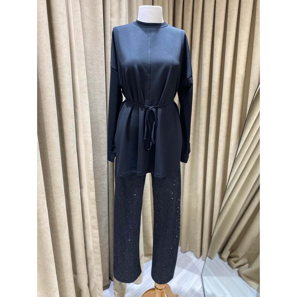 Triko Önü Taşlı Siyah Standart Kadın Pantolon