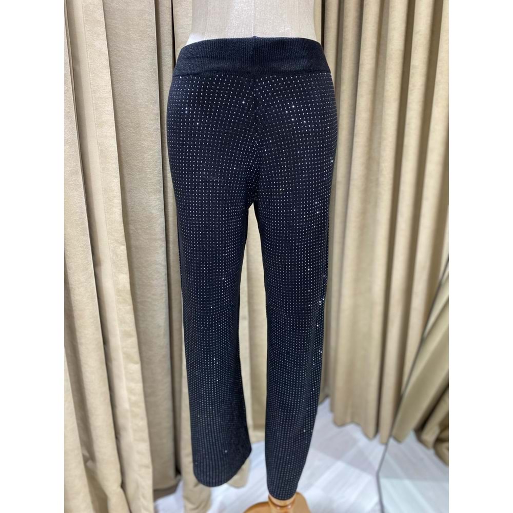 Triko Önü Taşlı Siyah Standart Kadın Pantolon