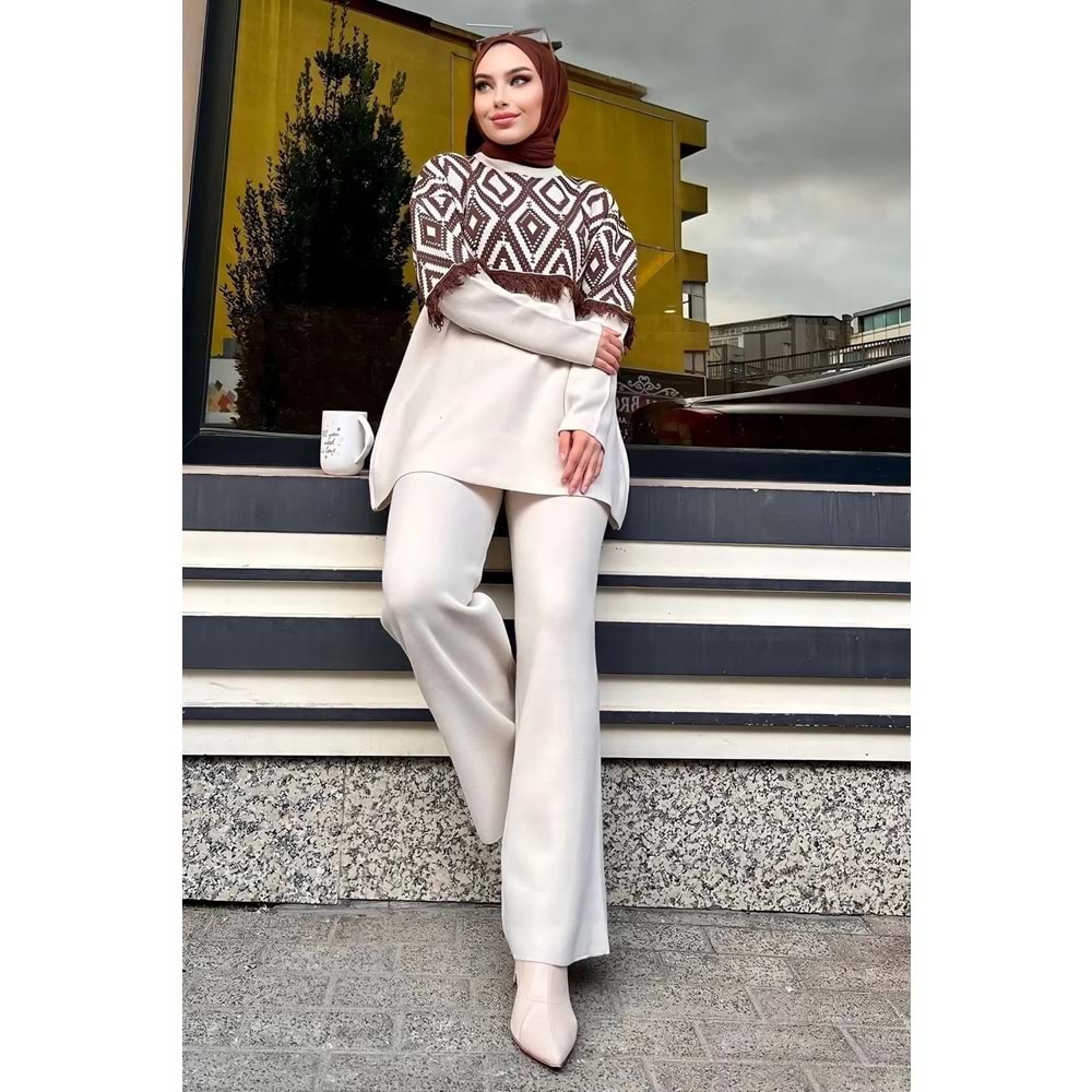 Saçaklı Baklava Desen Kadın Triko Bej Takım