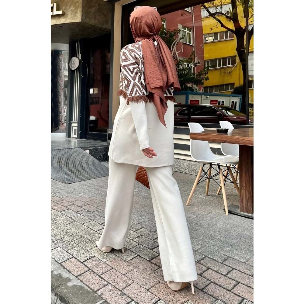 Saçaklı Baklava Desen Kadın Triko Bej Takım