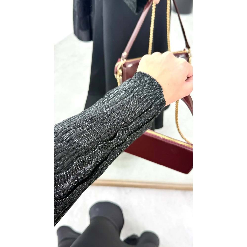 Simli Gold Düğmeli Triko Siyah Hırka