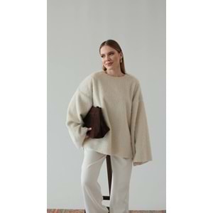 Tüylü Dokuma Bej Kadın Kazak