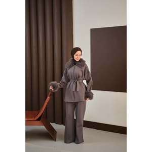 Kolları Ve Yakası Kürk Detay Antrasit Scuba Takım 40-42 Beden