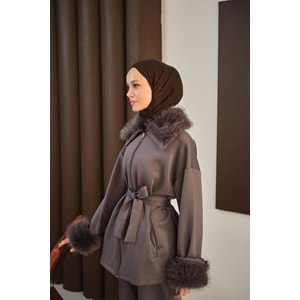 Kolları Ve Yakası Kürk Detay Antrasit Scuba Takım 40-42 Beden