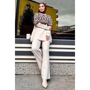 Saçaklı Baklava Desen Kadın Triko Bej Takım