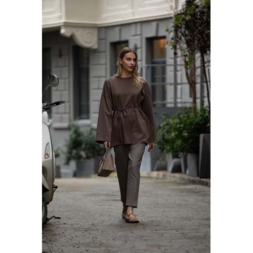 Dikiş Detaylı Yırtmaçlı Kadın Modal Kahverengi Sweatshirt S-M Beden