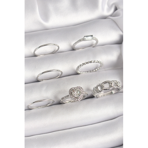 Pirinç Gümüş Renk Zirkon Taşlı Kalp Model Kadın Yüzük Kombini