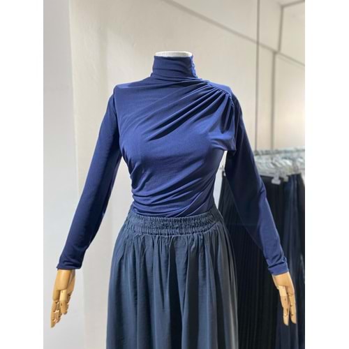 Omuz ve Bel Büzgülü Lacivert Bluz L-XL Beden