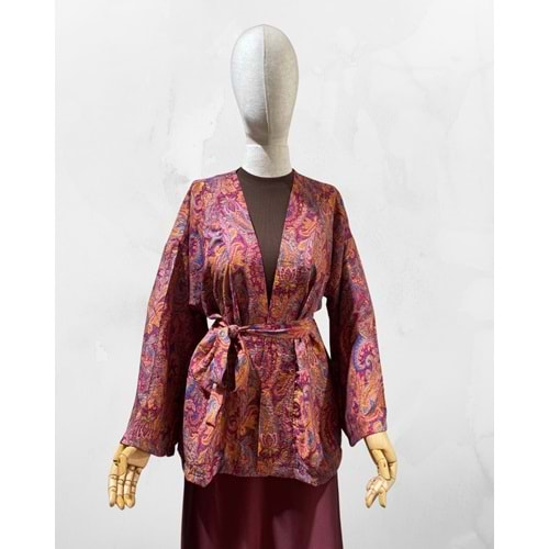 Desenli Kuşaklı Bordo Kimono Standart