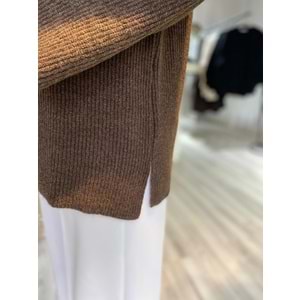 Oversize Geniş Kollu Rahat Kesim Kahverengi Kadın Triko Kazak