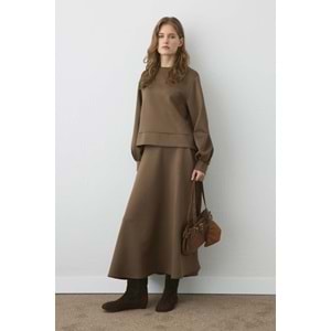 Kahverengi Bisiklet Yaka Pilikaşeli Balon Kol Etekli Takım S/M