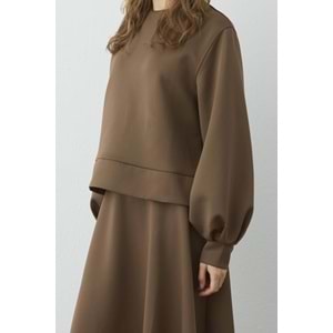 Kahverengi Bisiklet Yaka Pilikaşeli Balon Kol Etekli Takım S/M