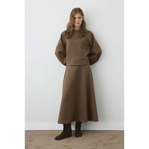 Kahverengi Bisiklet Yaka Pilikaşeli Balon Kol Etekli Takım S/M