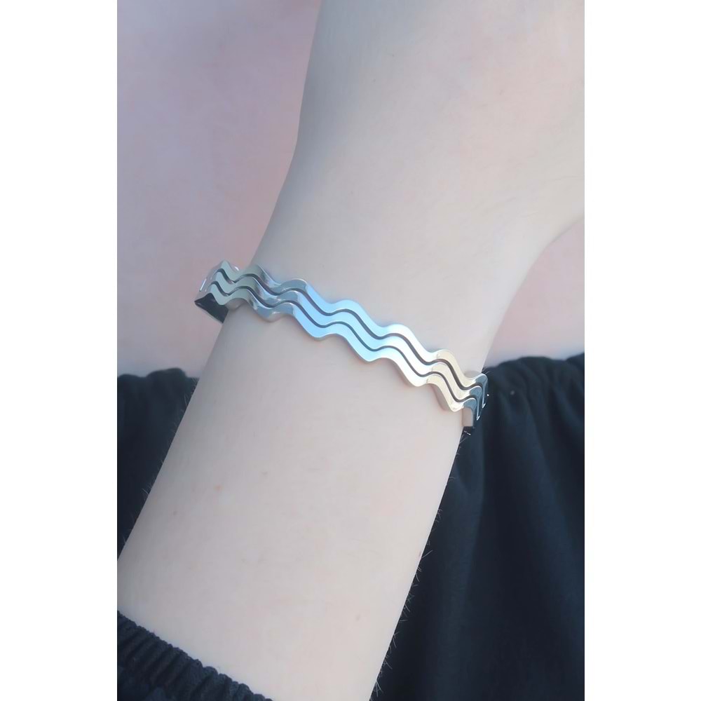 316L Kararmaz Çelik Gümüş Renk Dalga Model Kelepçe Kadın Bileklik