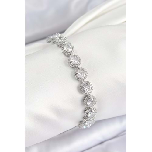 Pirinç Zirkon Taşlı Daire Baget Model Gümüş Renk VIP Seri Kadın Bileklik