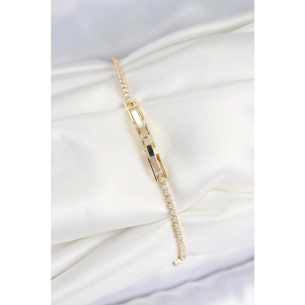 Pirinç Zirkon Taşlı Kare Model Gold Renk Kadın Bilekilk