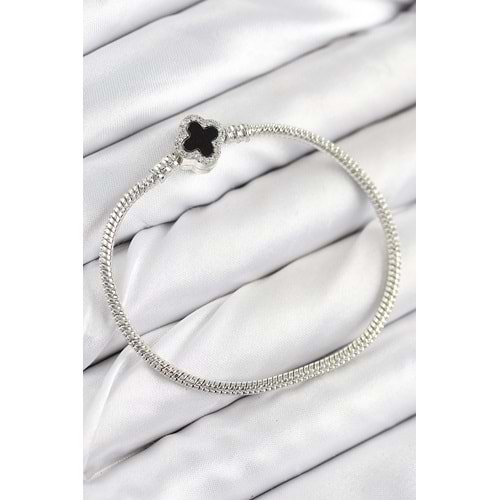 Pirinç Charm Zirkon Taşlı Yonca Model Gümüş Renk Kadın Bileklik