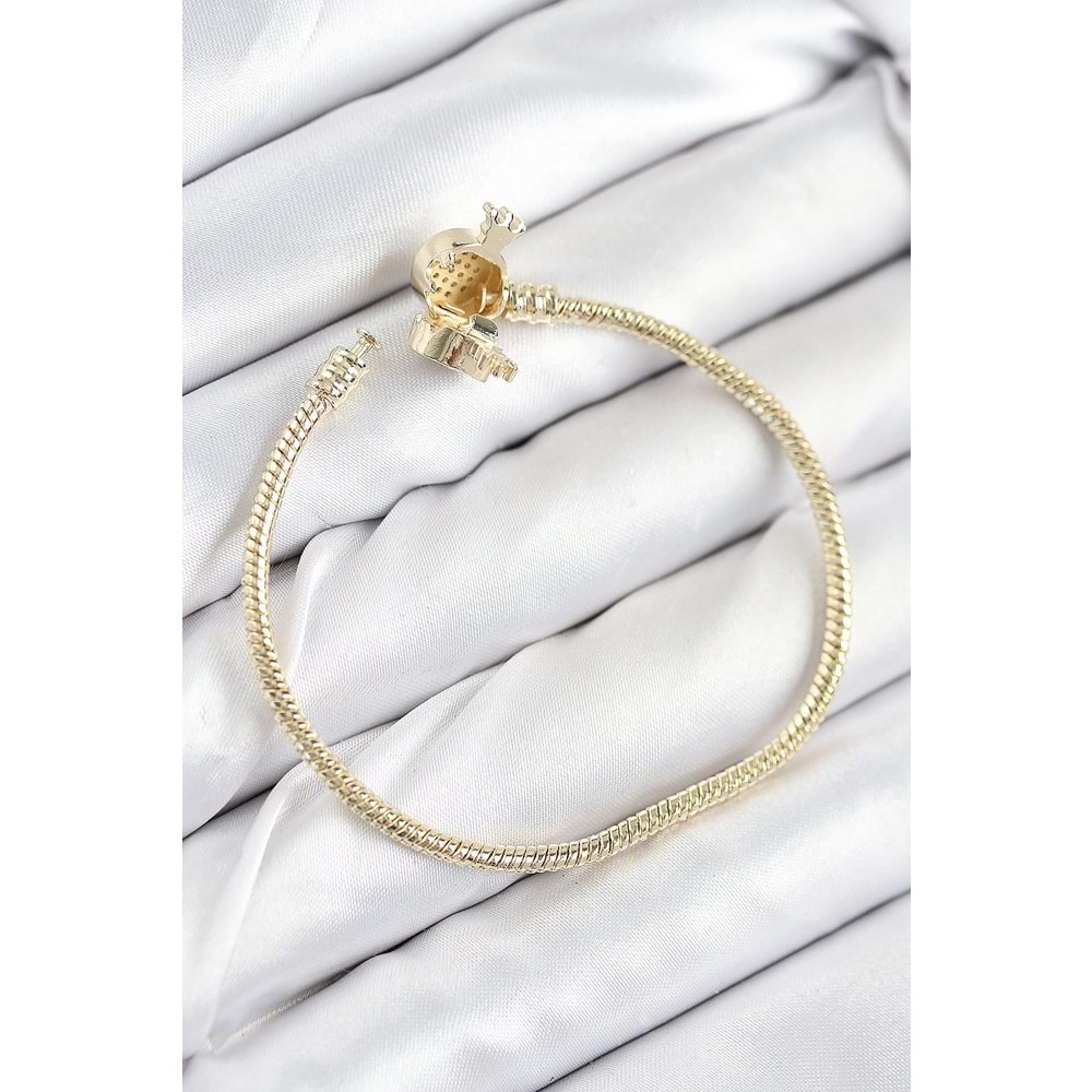 Pirinç Charm Zirkon Taşlı Taç Model Gold Renk Kadın Bileklik