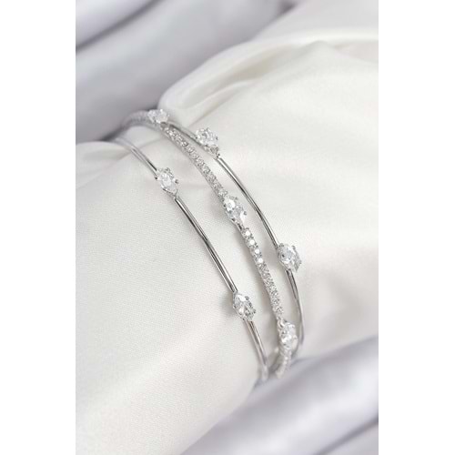 Pirinç Zirkon Taşlı Su Yolu Model Gümüş Renk Kadın Bileklik