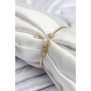 Pirinç VIP Seri Gold Renk Kutup Yıldızı Model Kadın Bileklik