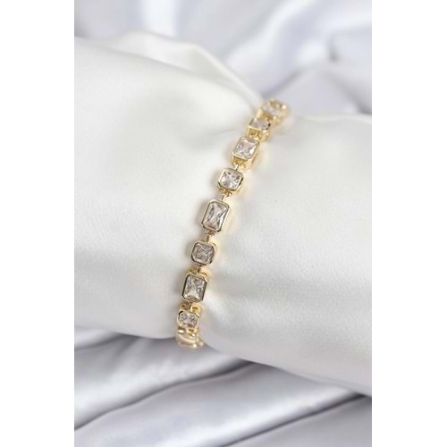 Pirinç VIP Seri Zirkon Taşlı Gold Renk Kadın Bileklik