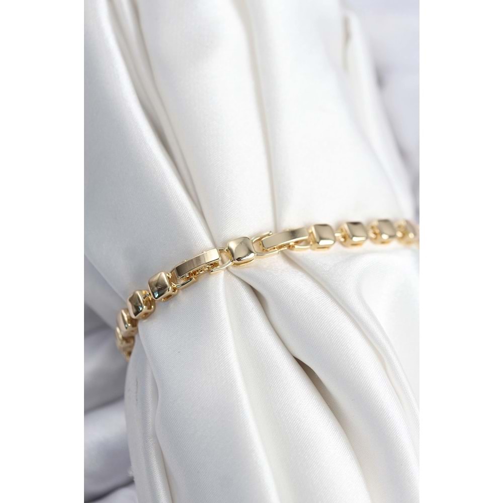 Pirinç VIP Seri Zirkon Taşlı Gold Renk Kadın Bileklik