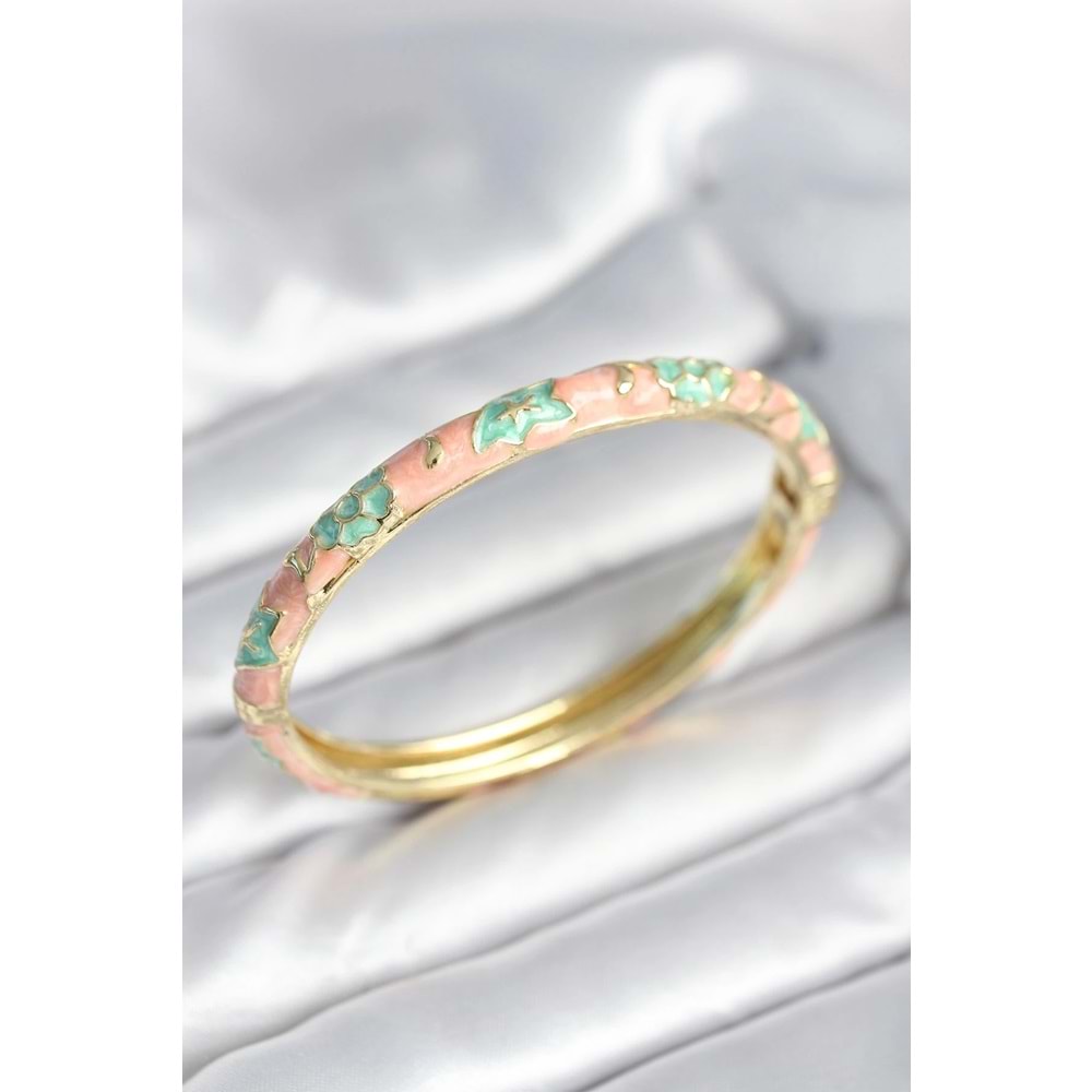 Yeşil Renk Detaylı Mineli Kelepçe