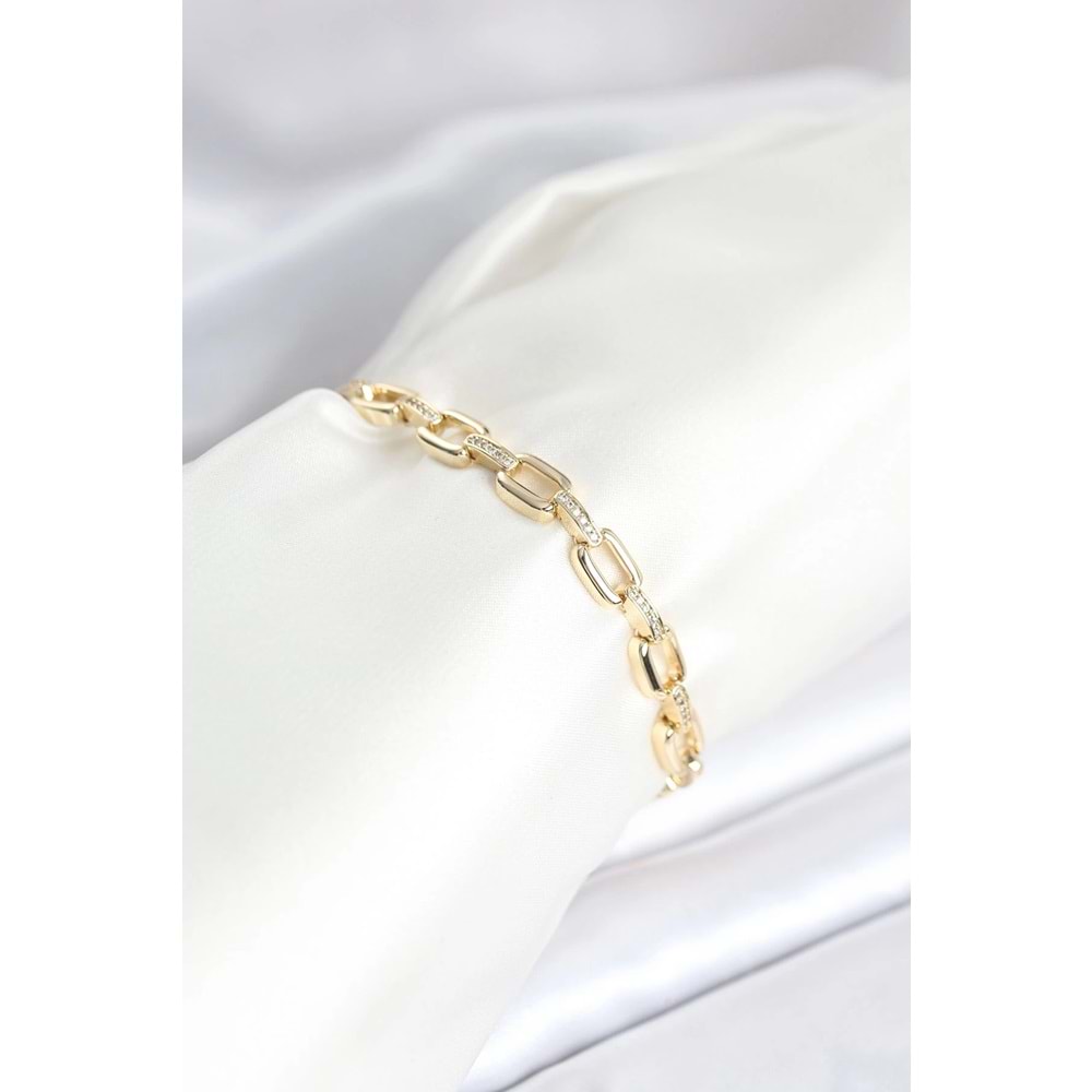 Pirinç Gold Renk Kare Zincir Model Zirkon Taşlı Kadın Bileklik