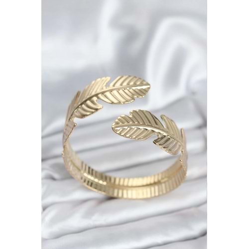 Yaprak Model Gold Renk Kadın Bileklik