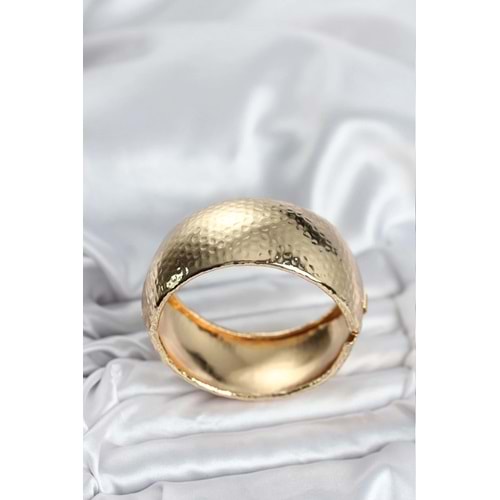 Pirinç Gold Renk Bombeli Vintage Kadın Bileklik