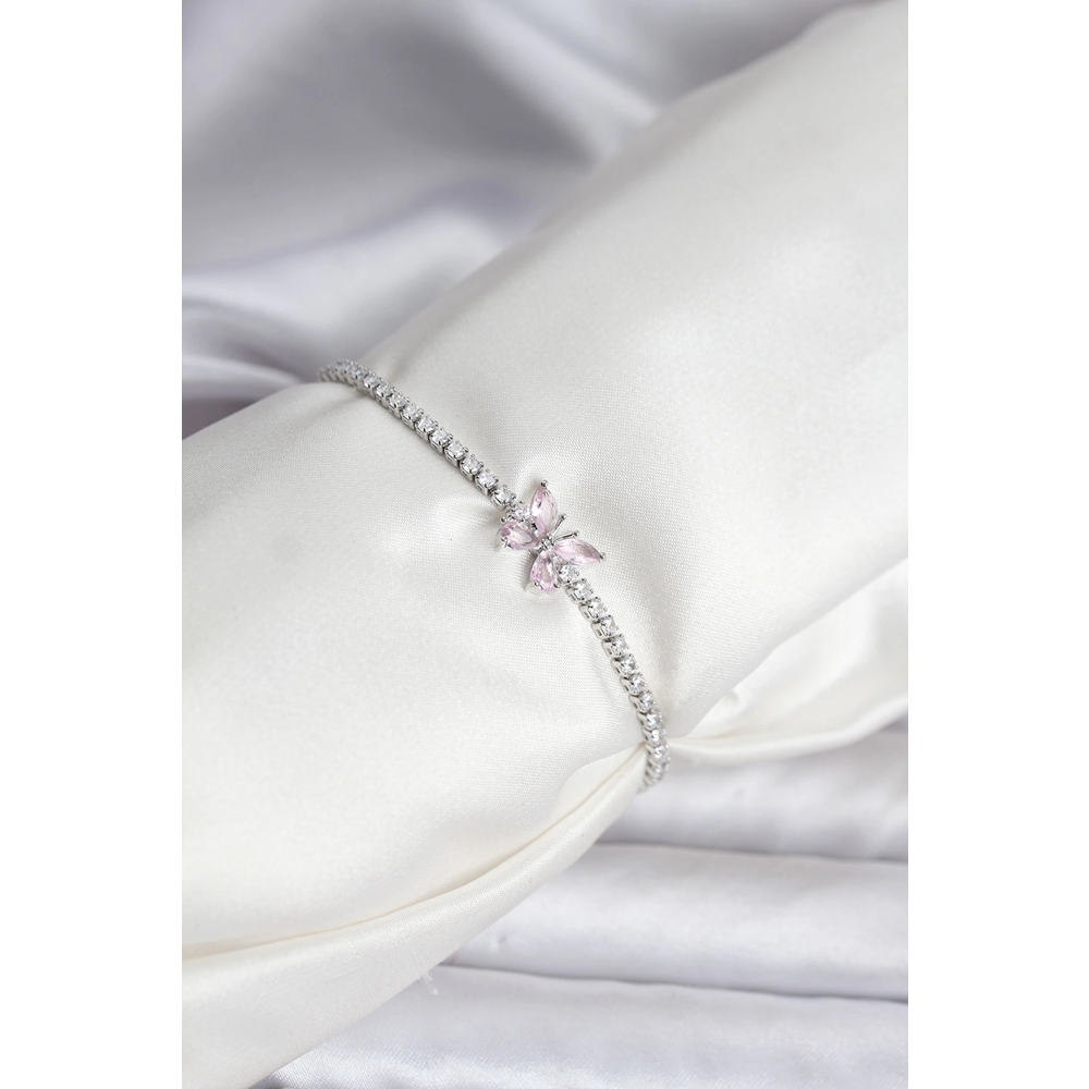 Kelebek Model Zirkon Taşlı Gümüş Renk Pirinç Su Yolu Kadın Bileklik