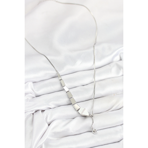 Pirinç Yılan Model Gümüş Renk Asansörlü Kadın Kolye