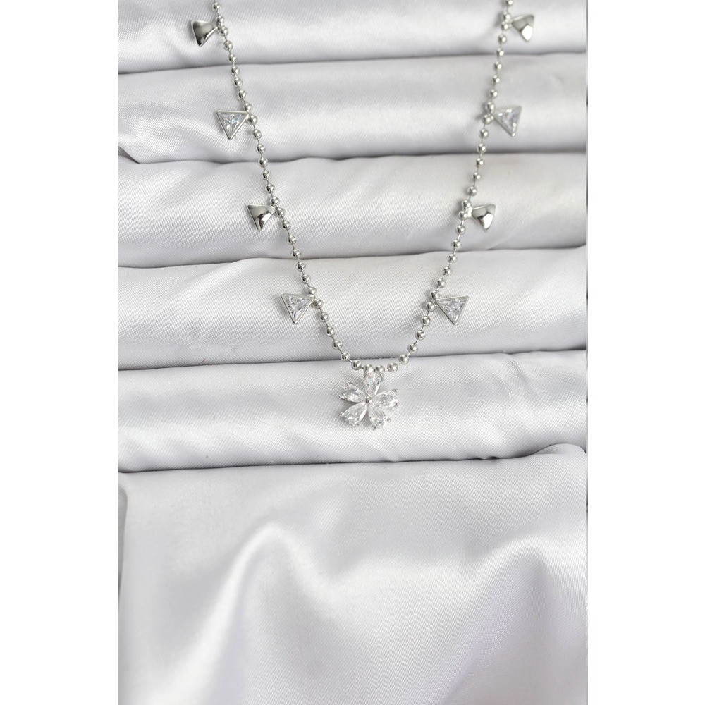 Pirinç Gümüş Renk Zirkon Taşlı Çiçek Model Kadın Kolye