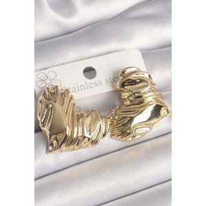 Pirinç Gold Renk İşlemeli Kalp Model Kadın Küpe