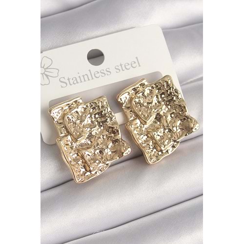 Pirinç Gümüş Renk İşlemeli Kare Plaka Model Kadın Küpe