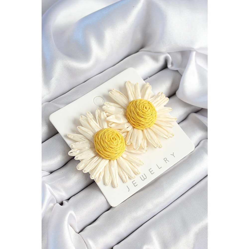 Papatya Model Beyaz Ve Sarı Renk Kadın Küpe