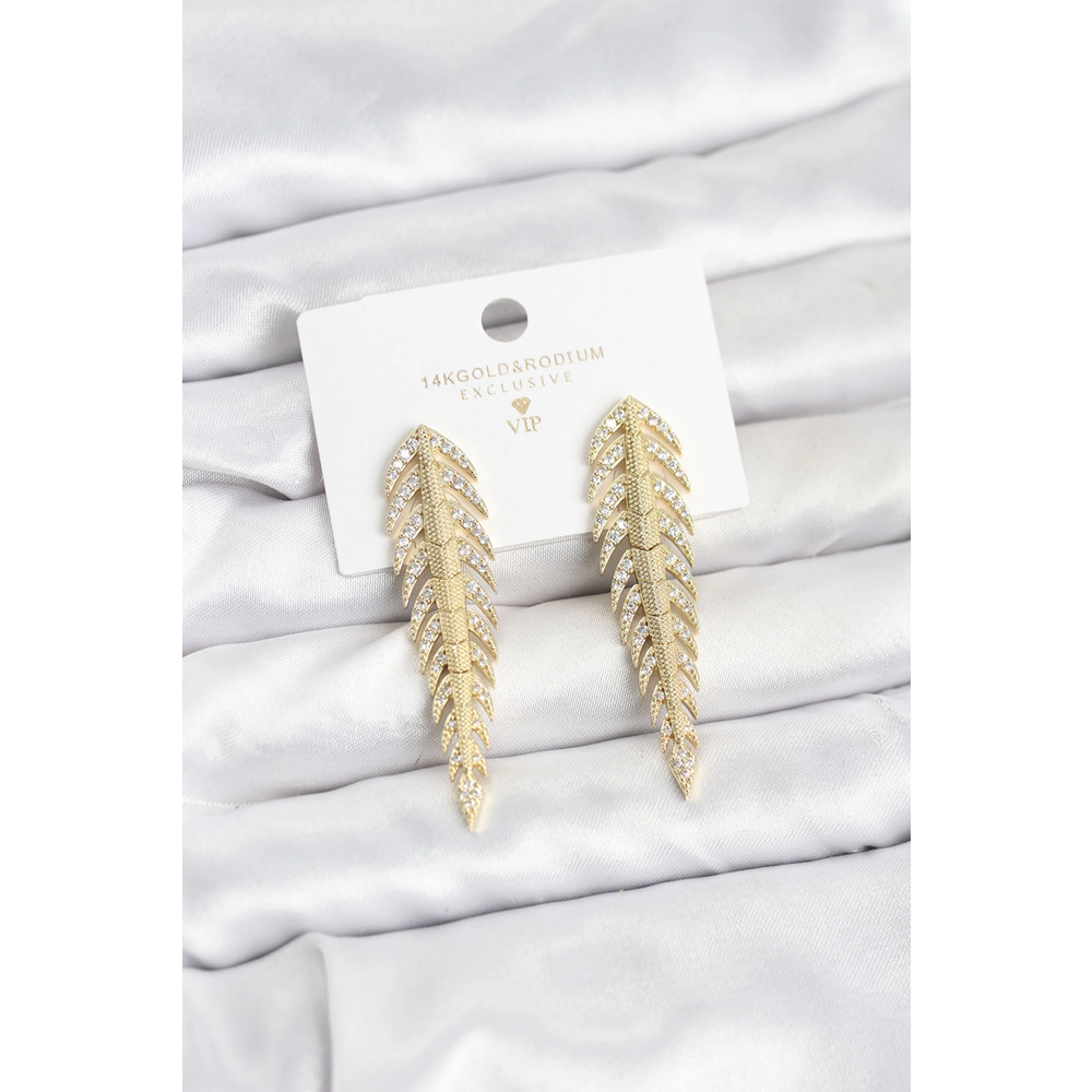 Pirinç Gold Renk Balık Sırtı Model Zirkon Taşlı Kadın Küpe