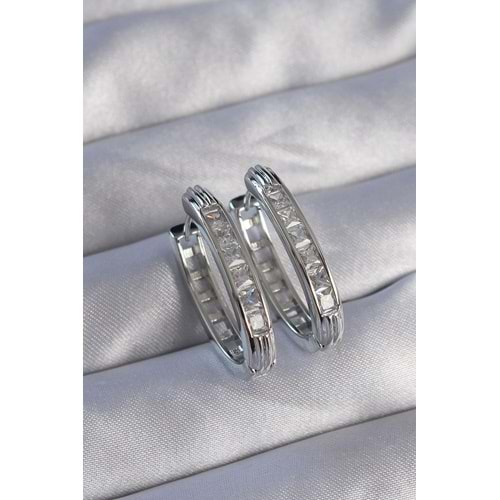 Pirinç Gümüş Renk Zirkon Taşlı Oval Model Küpe