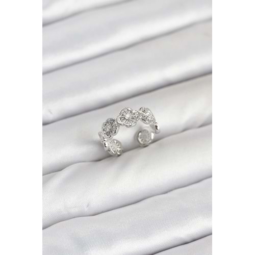 Pirinç Gümüş Renk Yonca Model Kadın Yüzük