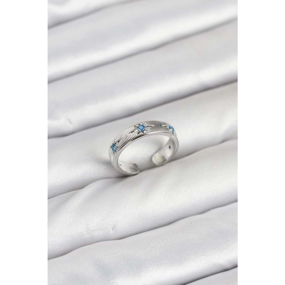 Pirinç Gümüş Renk Mavi Zirkon Taşlı Kutup Yıldızı Model Kadın Yüzük